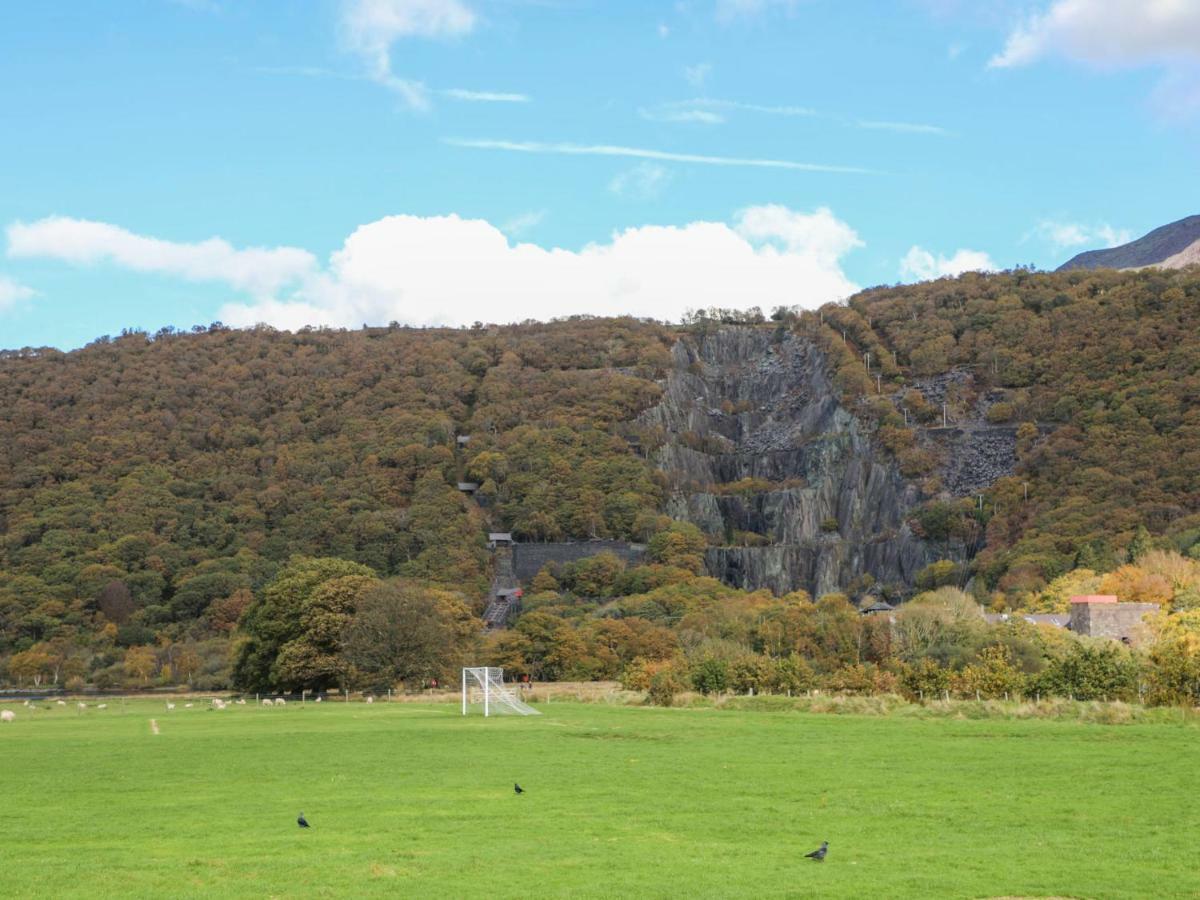 Hirfron Vila Llanberis Exterior foto